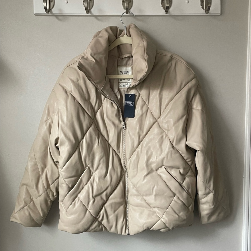 NWT Abercrombie puffer leather jacket
